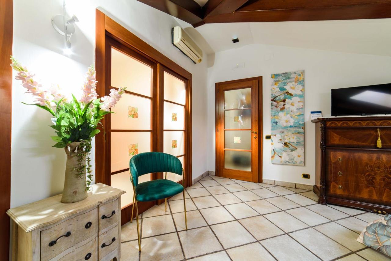 Bed & Breakfast Casa Raffaela Naples